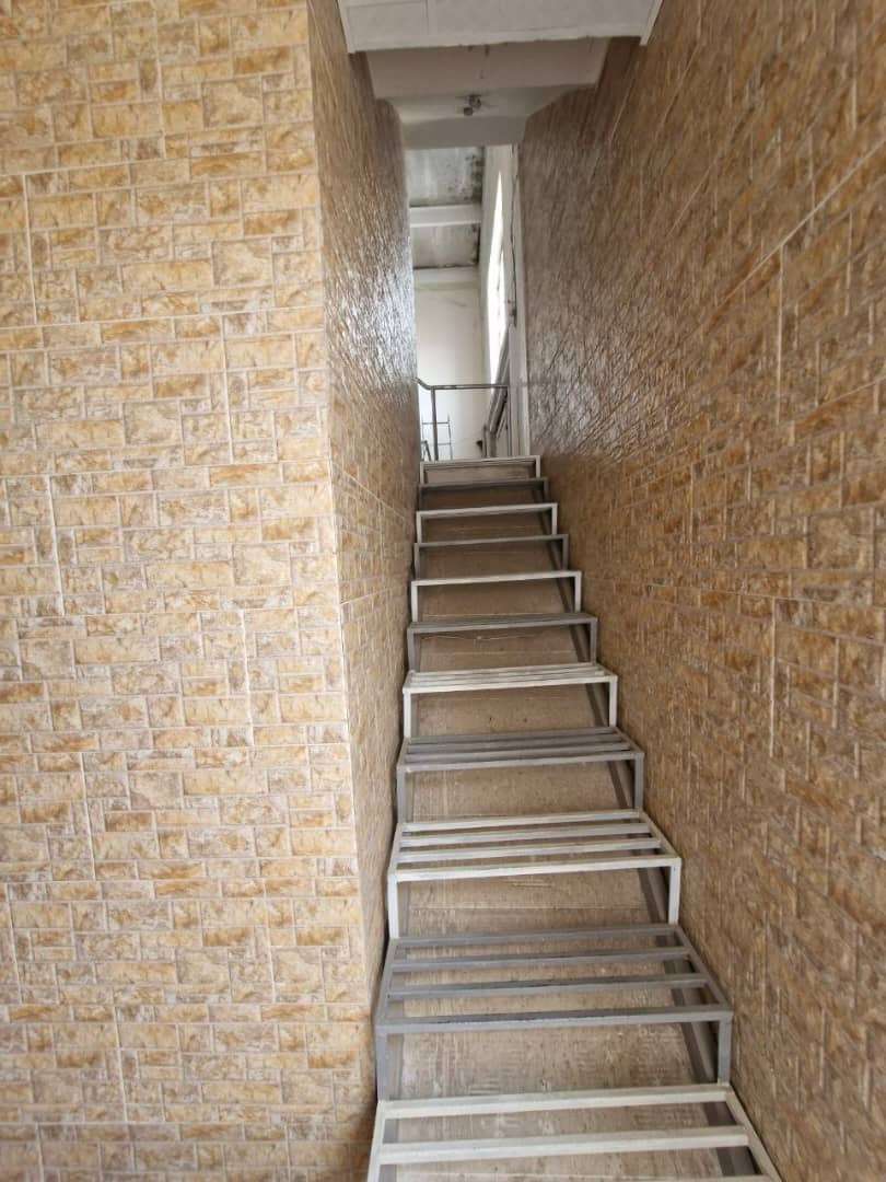  فروش کارخانه تولید شوینده با پروانه معتبر - شهرک صنعتی گرمسار450متر _ املاک صنعت سوله