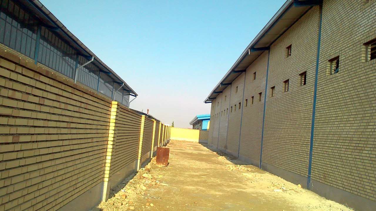 فروش سوله صنعتی نوساز با جواز تولید نان حجیم - شهرک صنعتی خوارزمی 1100 متر _ املاک صنعت سوله