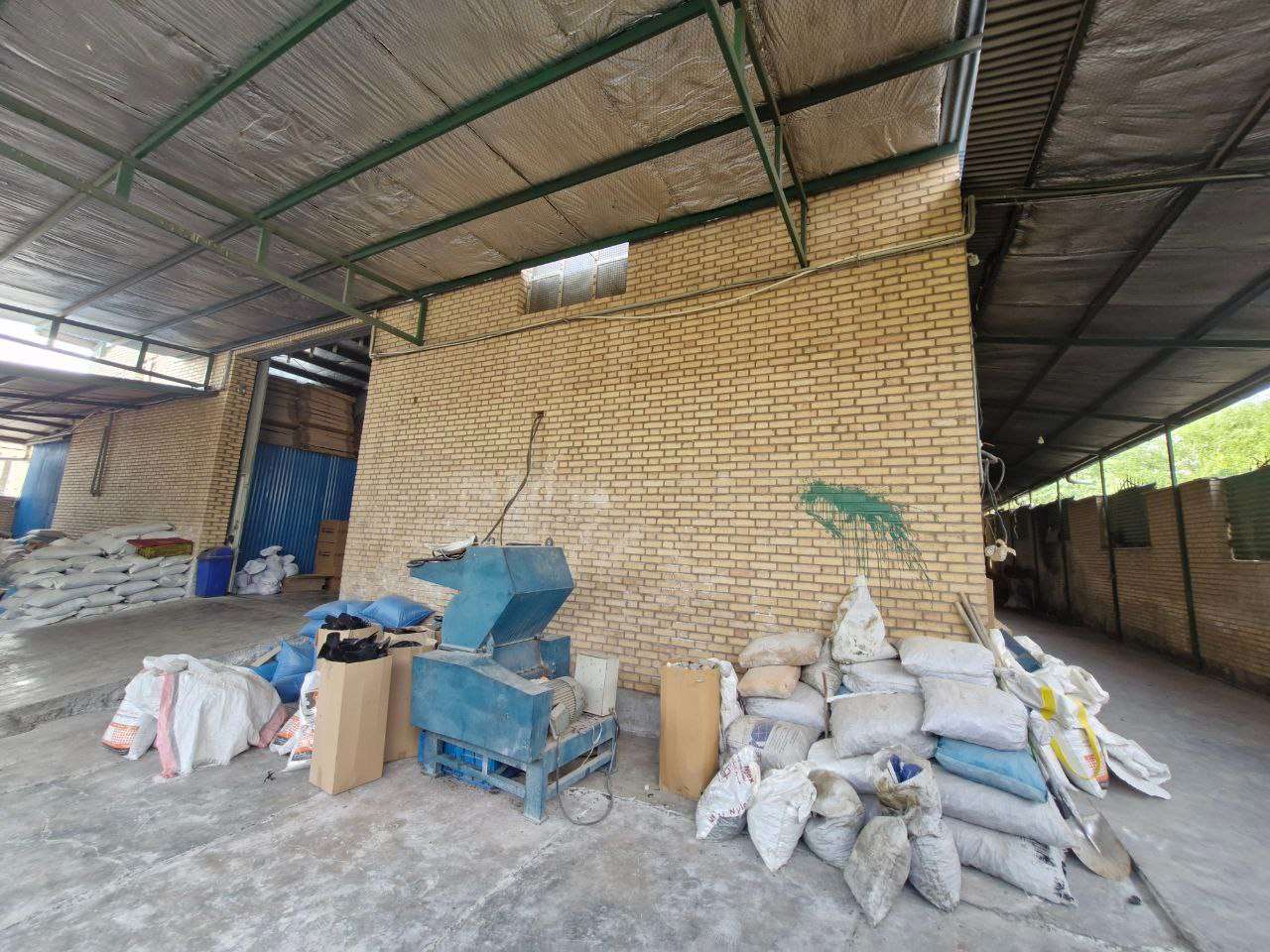 اجاره سوله پلاستیک با جواز معتبر - شهرک صنعتی عباس‌آباد 400 متر _ املاک صنعت سوله