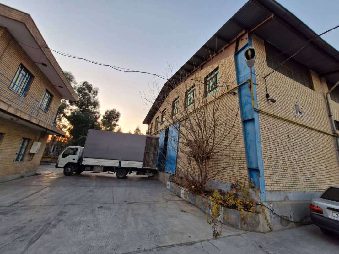 فروش کارخانه کارتن‌سازی با تجهیزات کامل - شهرک صنعتی عباس‌آباد 1700متر _ املاک صنعت سوله