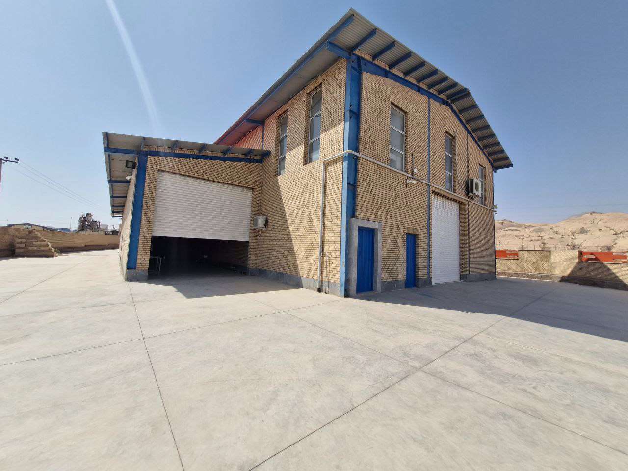 اجاره سوله بسته‌بندی حبوبات با جواز معتبر - شهرک صنعتی گرمسار 1260 متر _ املاک صنعت سوله