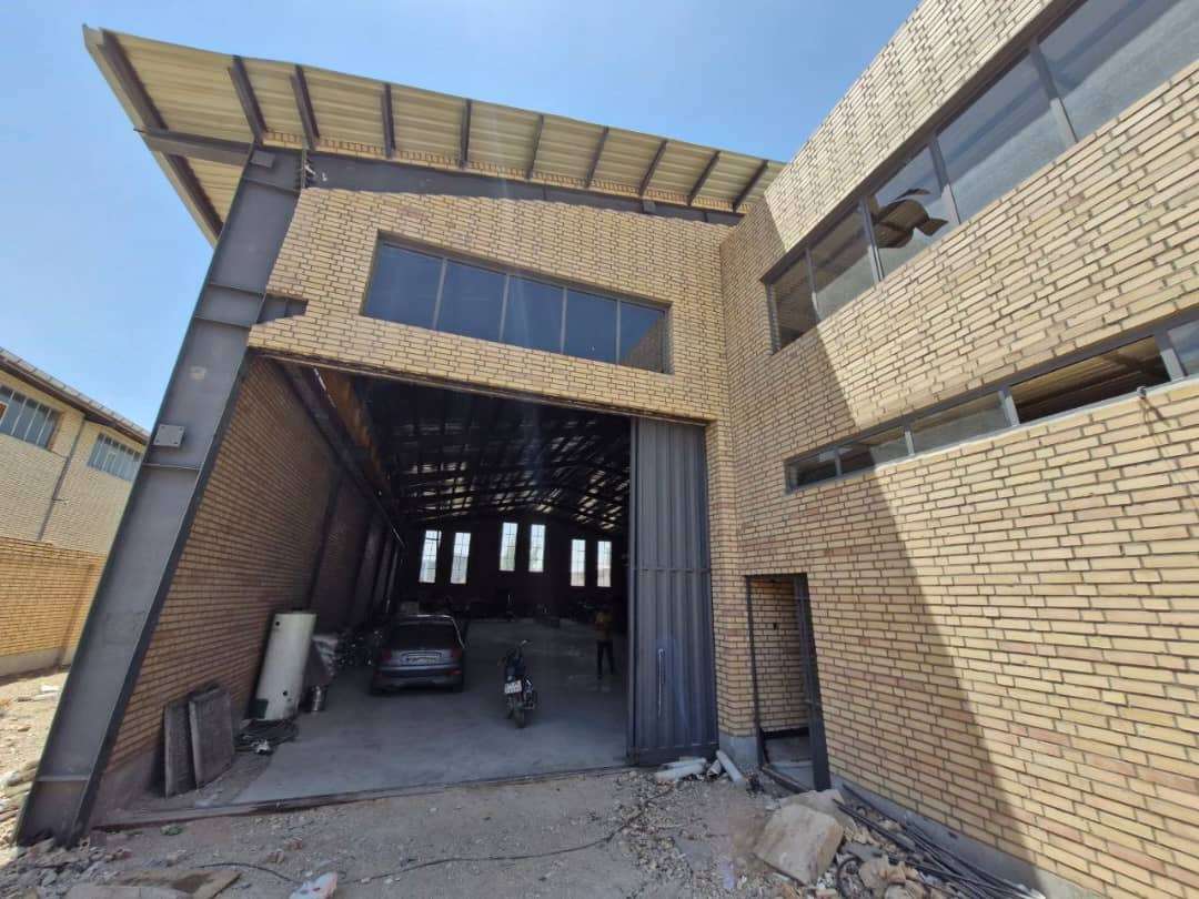  فروش سوله صنعتی نوساز با جواز ساخت ماشین‌آلات صنعتی - شهرک صنعتی خوارزمی 800 متر _ املاک صنعت سوله