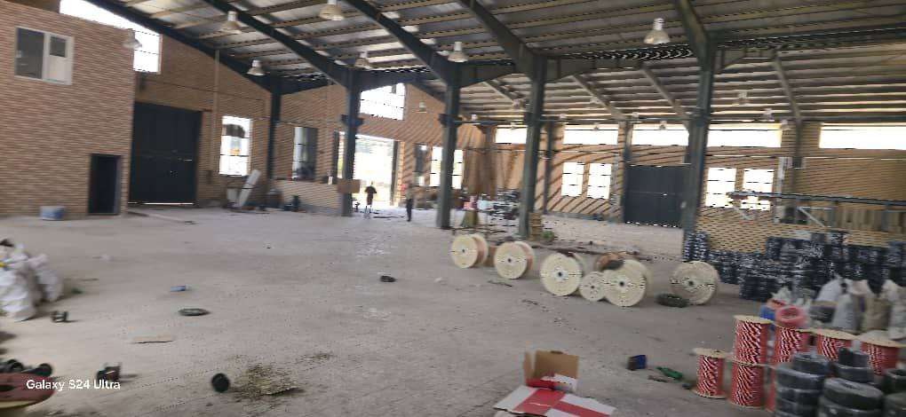  اجاره سوله کابل‌سازی با جواز معتبر - شهرک صنعتی عباس‌آباد 1200 متر _ املاک صنعت سوله