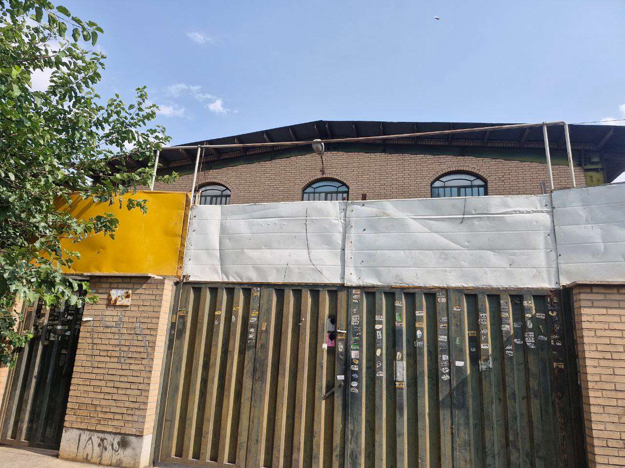  اجاره سوله ریخته‌گری با جواز معتبر - شهرک صنعتی عباس‌آباد 500 متر _ املاک صنعت سوله