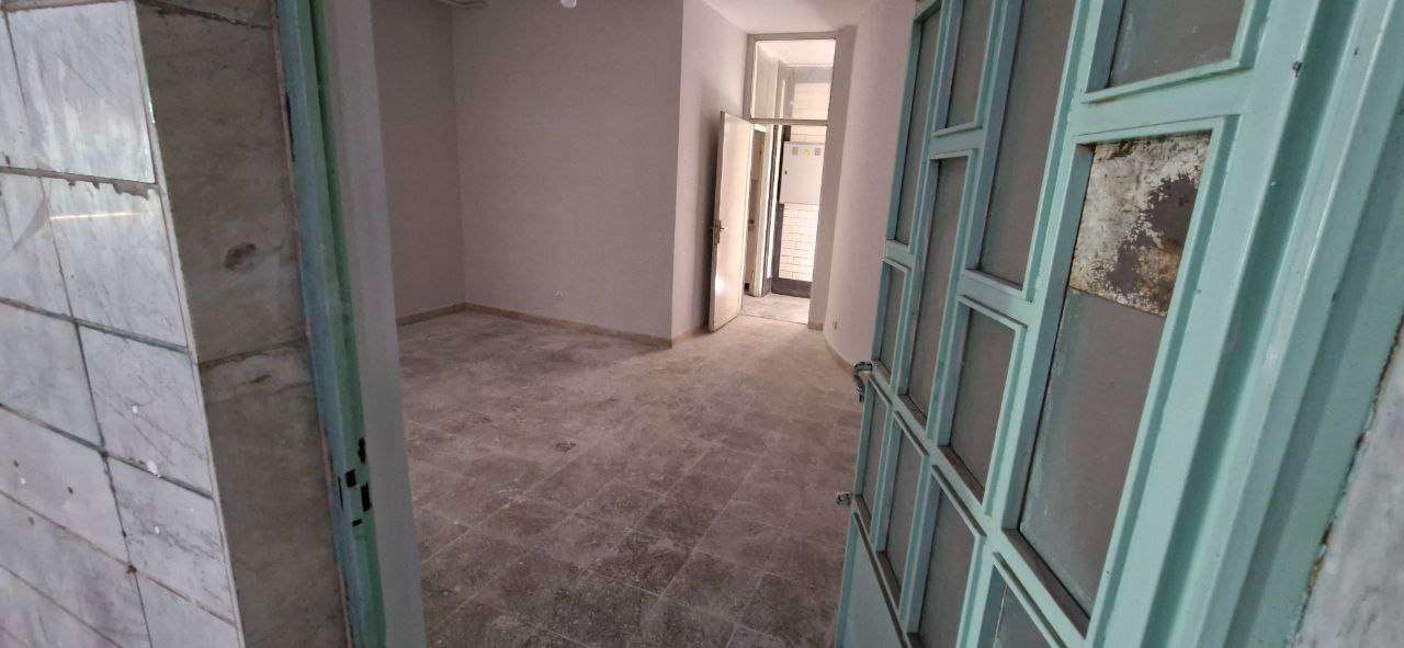 اجاره سوله ریسندگی و بافندگی با جواز معتبر - شهرک صنعتی عباس‌آباد1300 متر _ املاک صنعت سوله