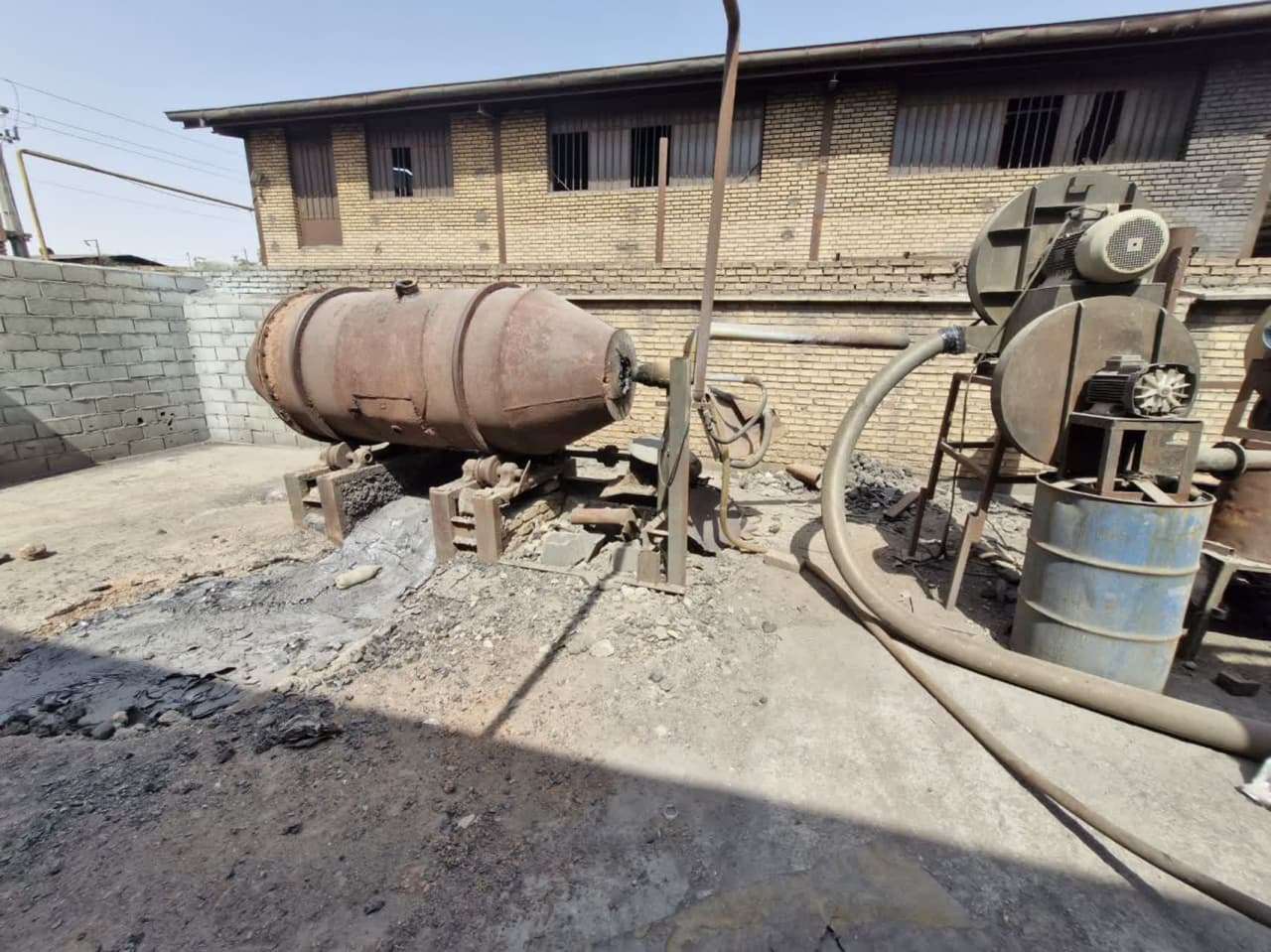 اجاره کارخانه ریخته‌گری با جواز معتبر - شهرک صنعتی پایتخت 450 متر _ املاک صنعت سوله