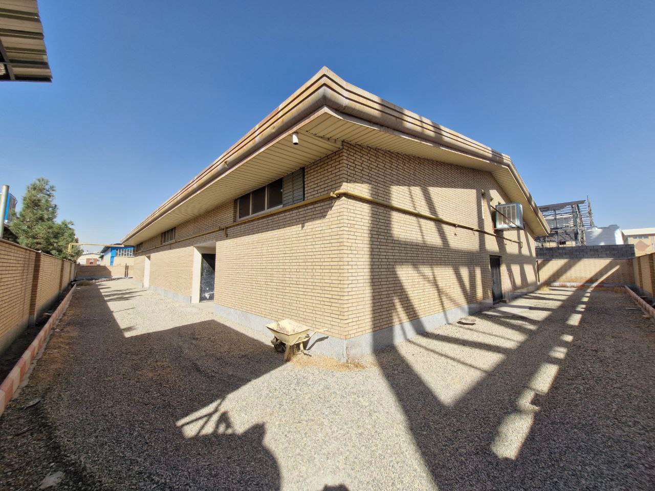 فروش سوله با زون غذایی در شهرک صنعتی خوارزمی _ املاک صنعت سوله