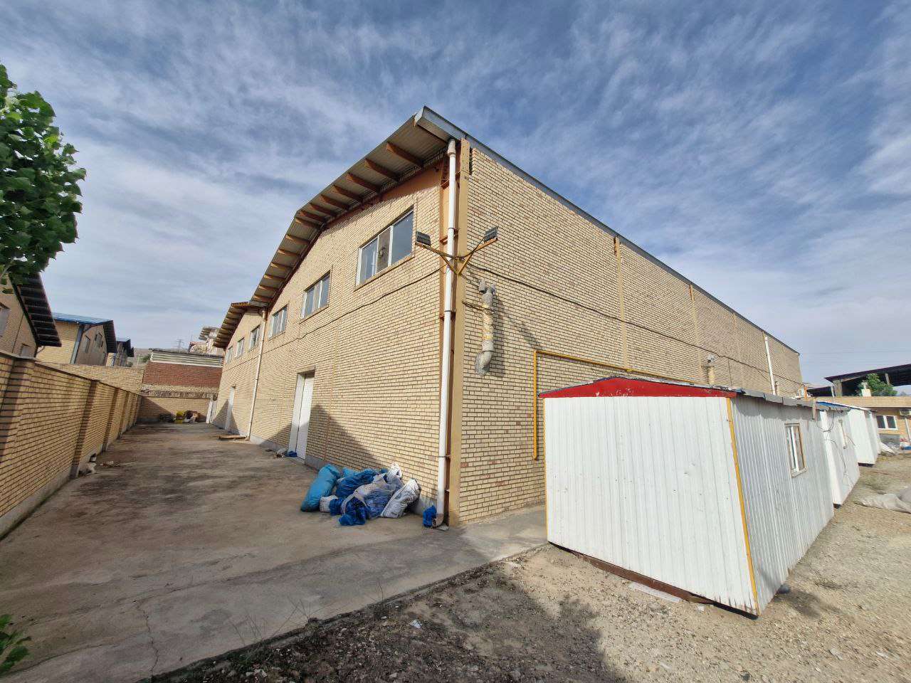 فروش سوله صنایع غذایی با سند تک‌برگ - شهرک صنعتی عباس‌آباد 1500 متر _ املاک صنعت سوله