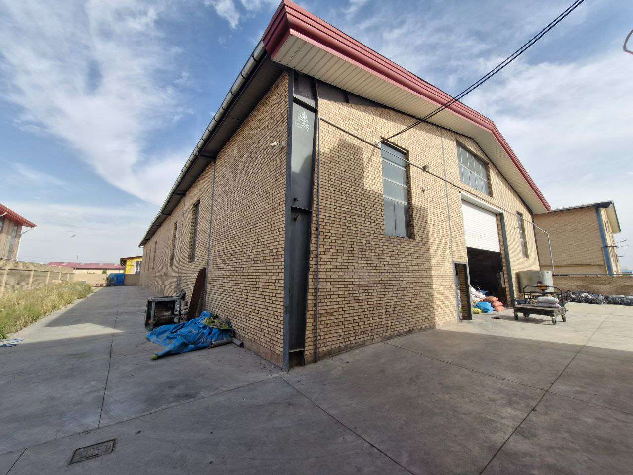  اجاره سوله صنعتی با جواز فلزی - شهرک صنعتی شنزار 1000 متر _ املاک صنعت سوله