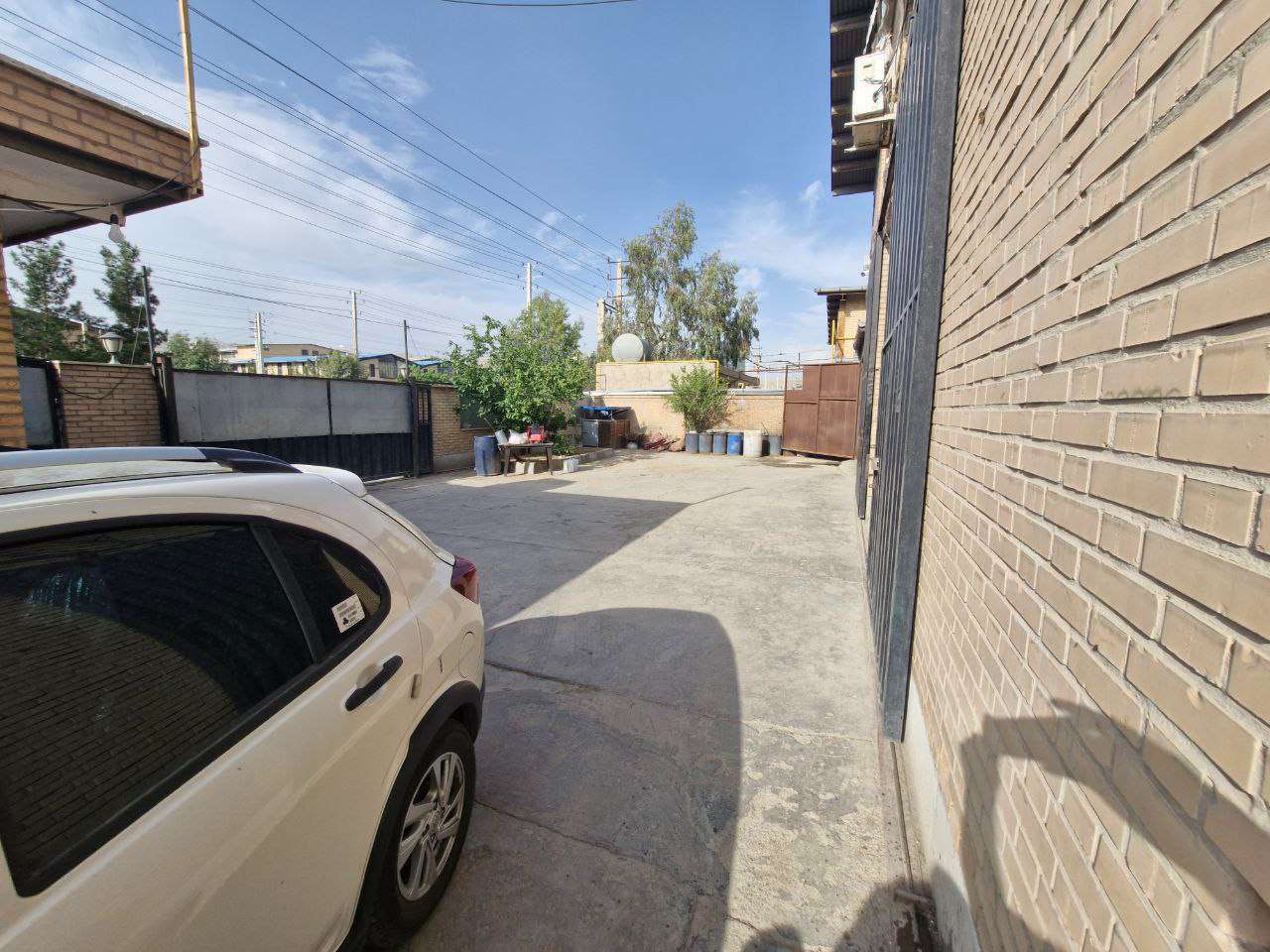 فروش سوله تولید شیرآلات با پروانه معتبر - شهرک صنعتی عباس‌آباد 500متر _ املاک صنعت سوله