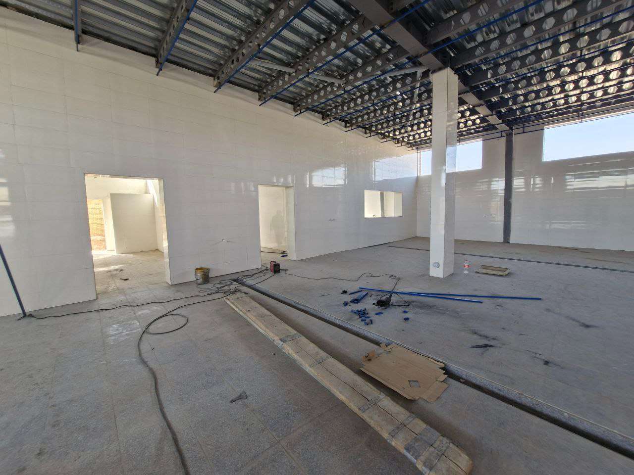 فروش کارخانه بسته‌بندی حبوبات نوساز - شهرک صنعتی خوارزمی 1400 متر _ املاک صنعت سوله