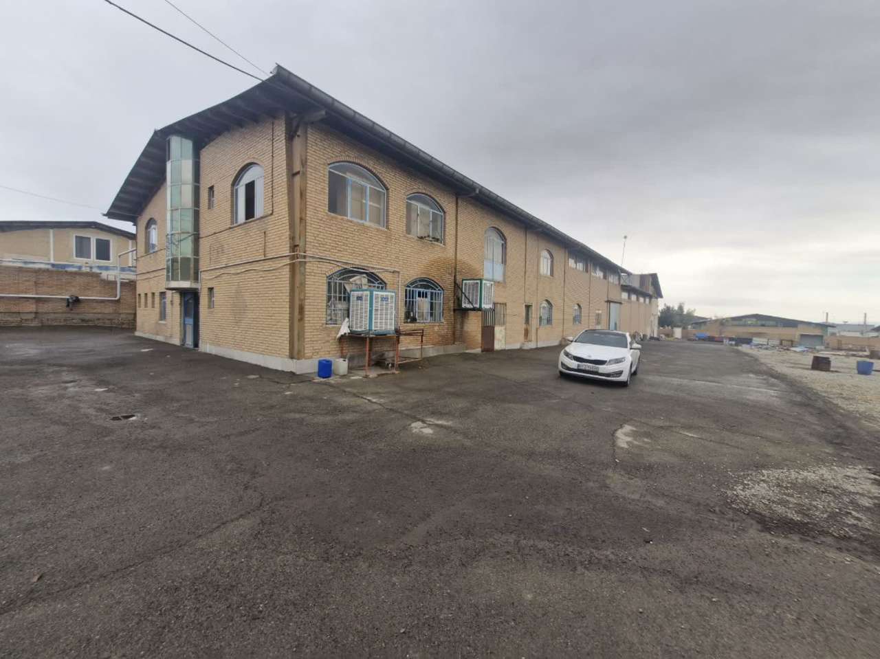 فروش سوله با زون غذایی در شهرک صنعتی عباس آباد _ املاک صنعت سوله