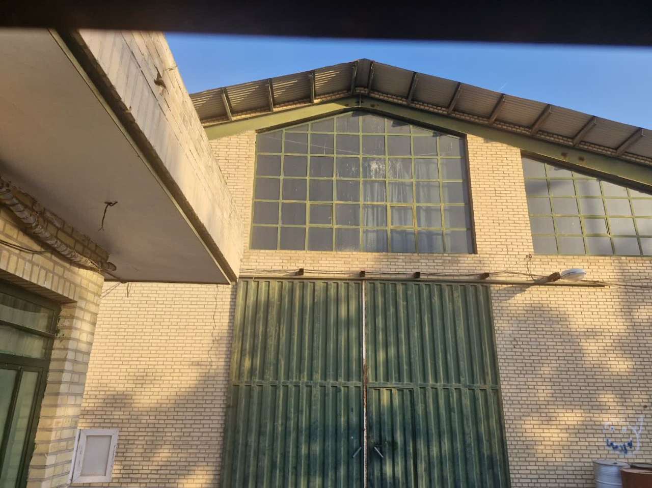 فروش سوله با زون فلزی در شهرک صنعتی عباس آباد _ املاک صنعت سوله