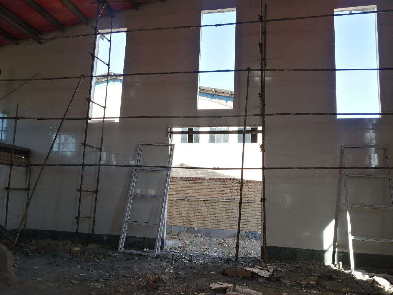 فروش سوله صنعتی نوساز با جواز بسته‌بندی مواد غذایی - شهرک صنعتی خوارزمی 2000 متر _ املاک صنعت سوله