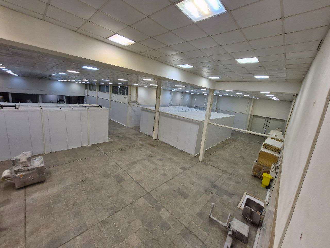 فروش سوله تولید محصولات منجمد با پروانه معتبر - شهرک صنعتی عباس‌آباد 2000متر _ املاک صنعت سوله