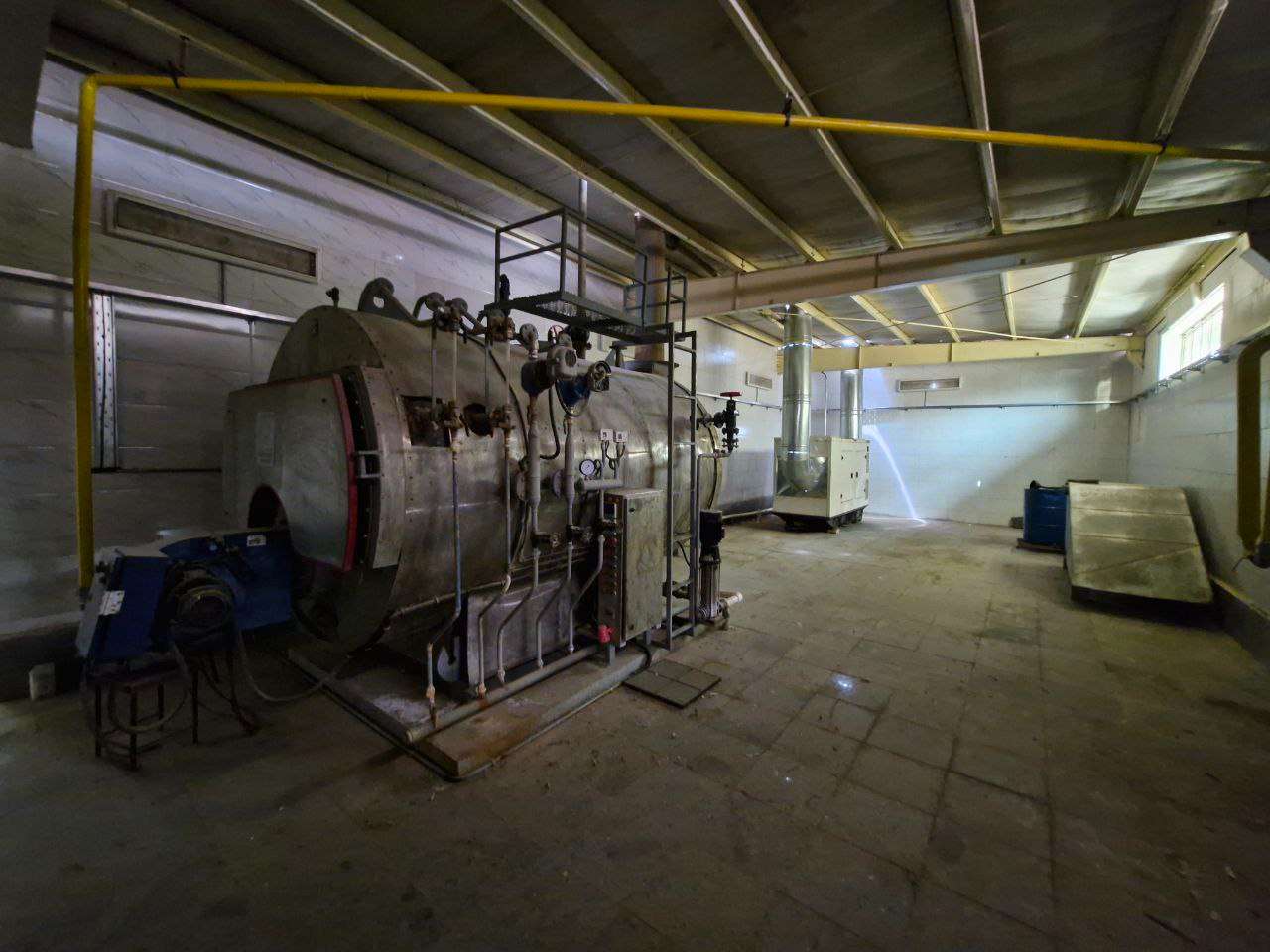  فروش سوله تولید حبوبات، ادویه‌جات، قند و آبنبات با پروانه معتبر 4000متر _ املاک صنعت سوله