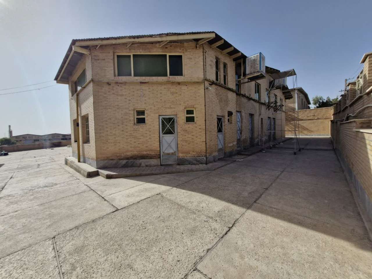 اجاره سوله غذایی در عباس آباد 1160متر _ املاک صنعت سوله