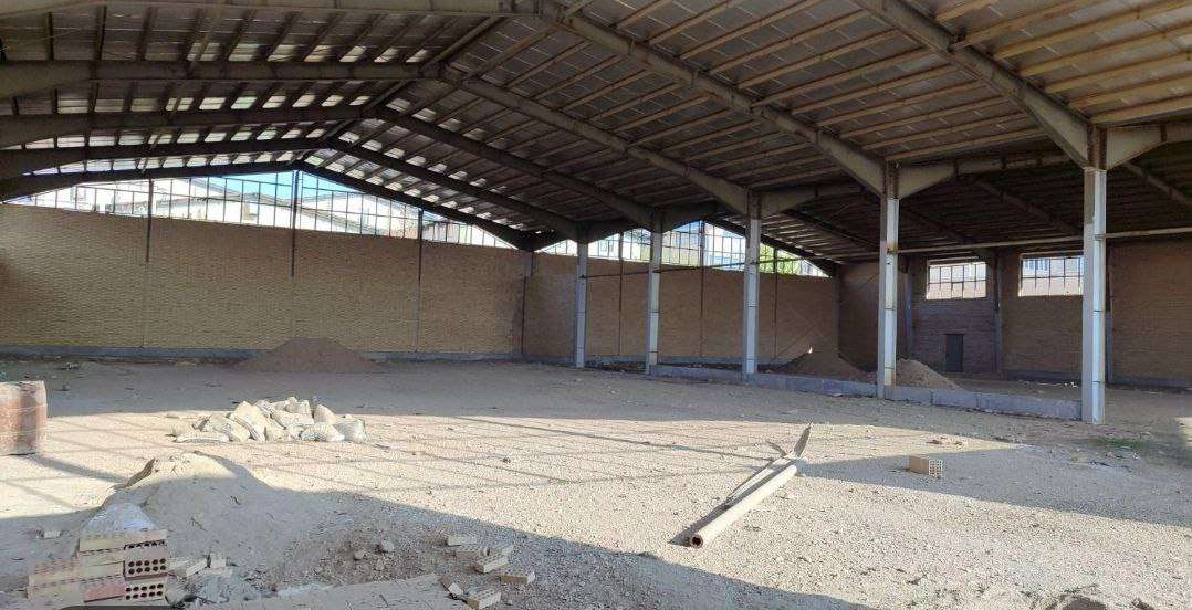 فروش سوله صنعتی نوساز با انشعابات خریداری شده - شهرک صنعتی عباس‌آباد 1000 متر _ املاک صنعت سوله