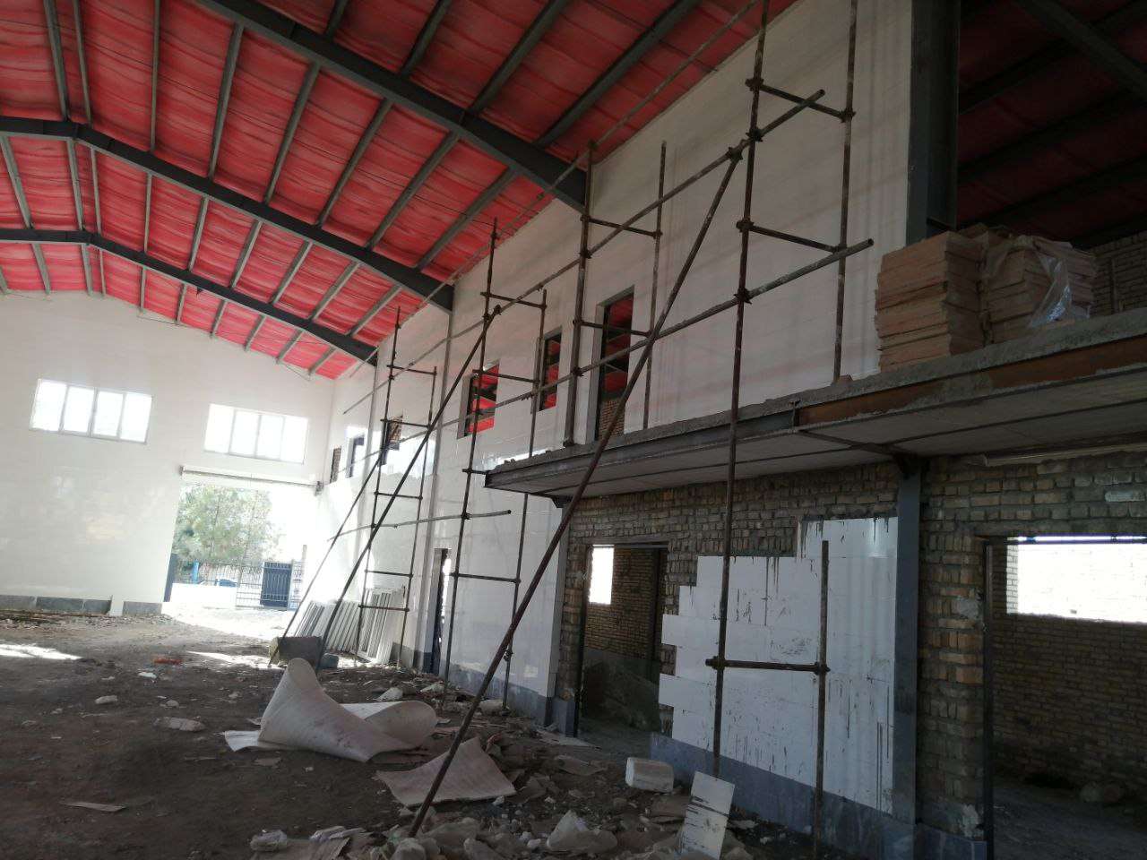 فروش سوله صنعتی نوساز با جواز بسته‌بندی مواد غذایی - شهرک صنعتی خوارزمی 2000 متر _ املاک صنعت سوله