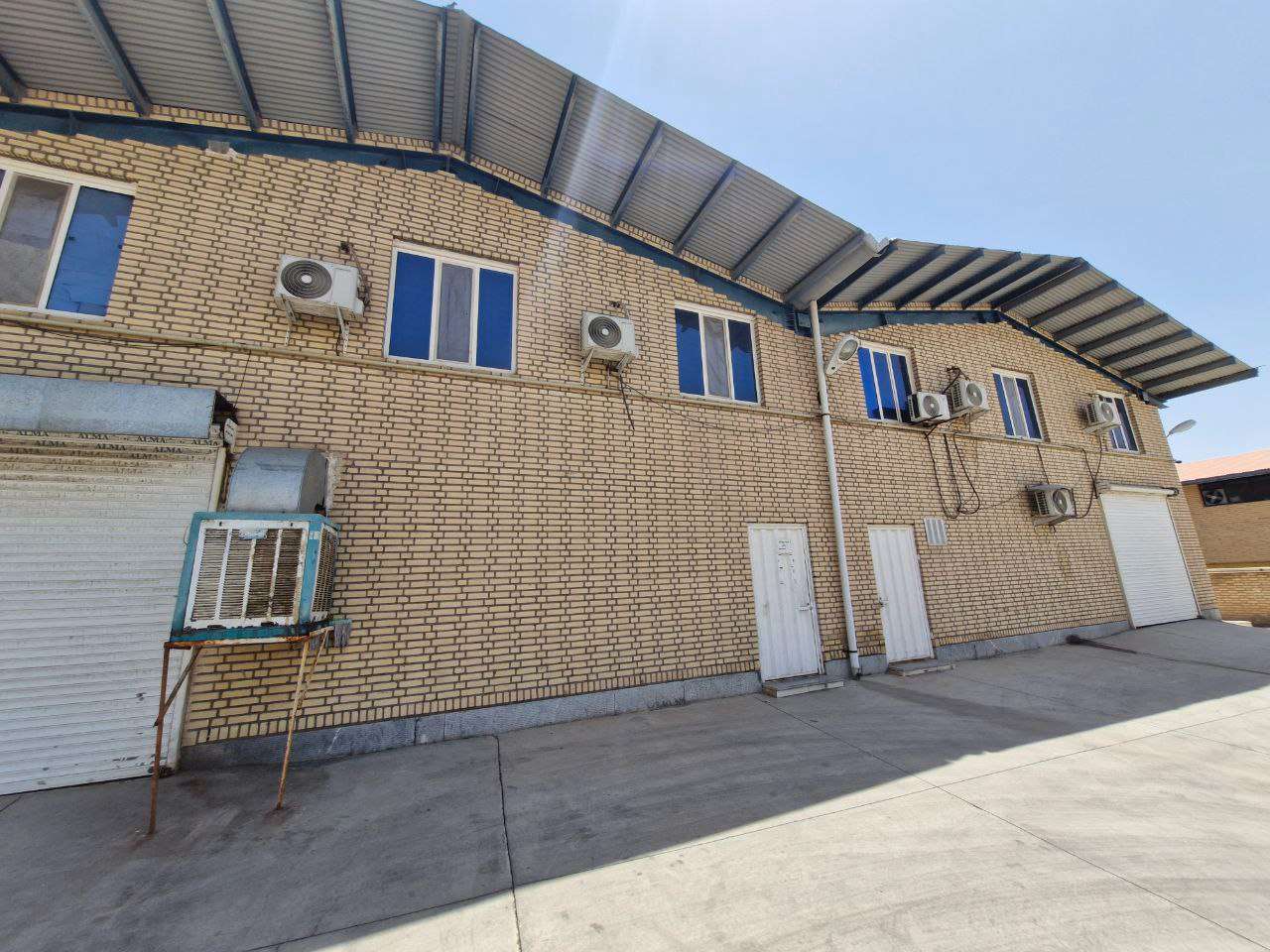 فروش کارخانه تولید نان، کیک و کلوچه با تجهیزات کامل - شهرک صنعتی خوارزمی 4000 متر _ املاک صنعت سوله