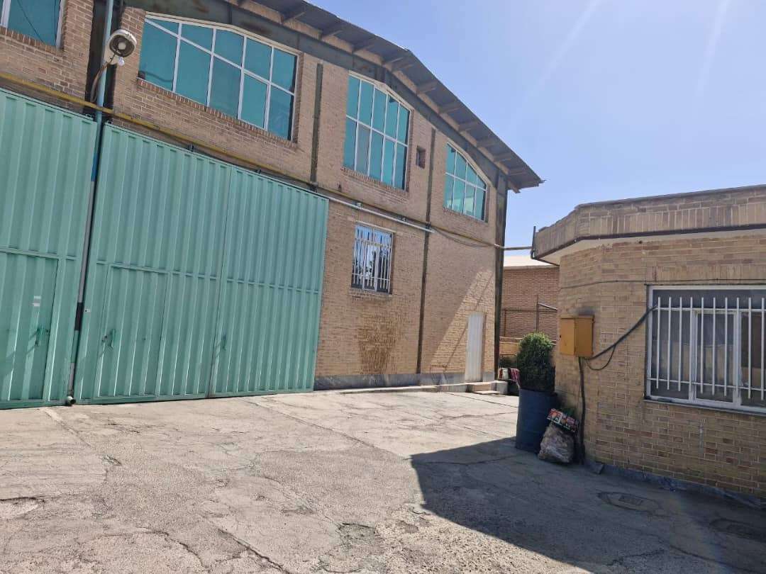 فروش کارخانه چوب و پلاستیک با پروانه معتبر - شهرک صنعتی عباس‌آباد 1200 متر _ املاک صنعت سوله
