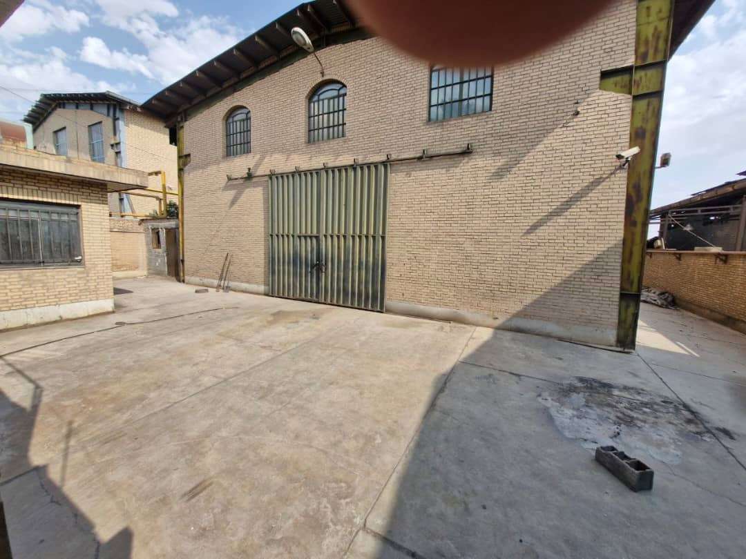 فروش کارگاه ریخته‌گری با جواز معتبر - شهرک صنعتی عباس‌آباد500متر _ املاک صنعت سوله