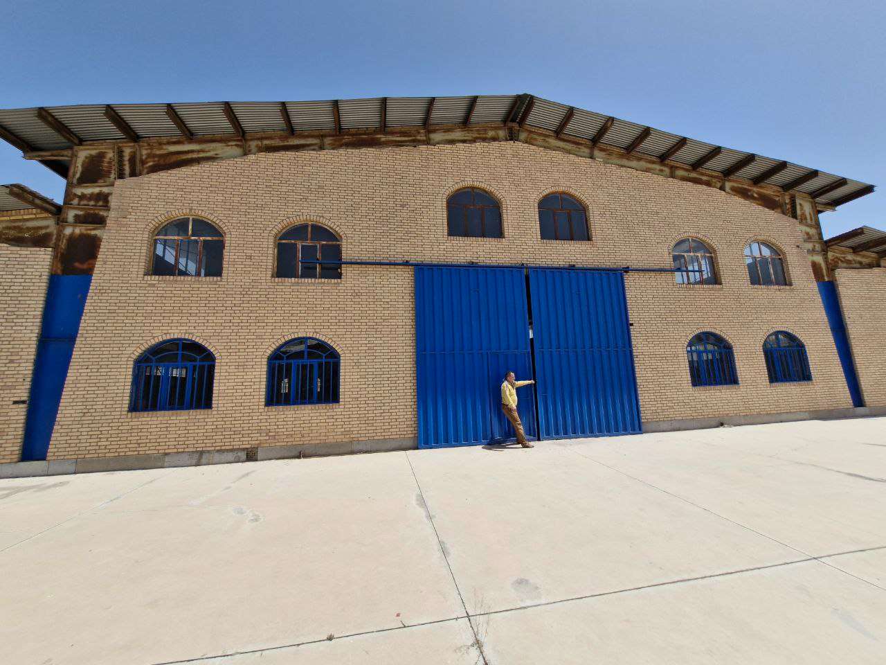  اجاره سوله صنعتی با پروانه فلزی - شهرک صنعتی پایتخت 2000 متر _ املاک صنعت سوله