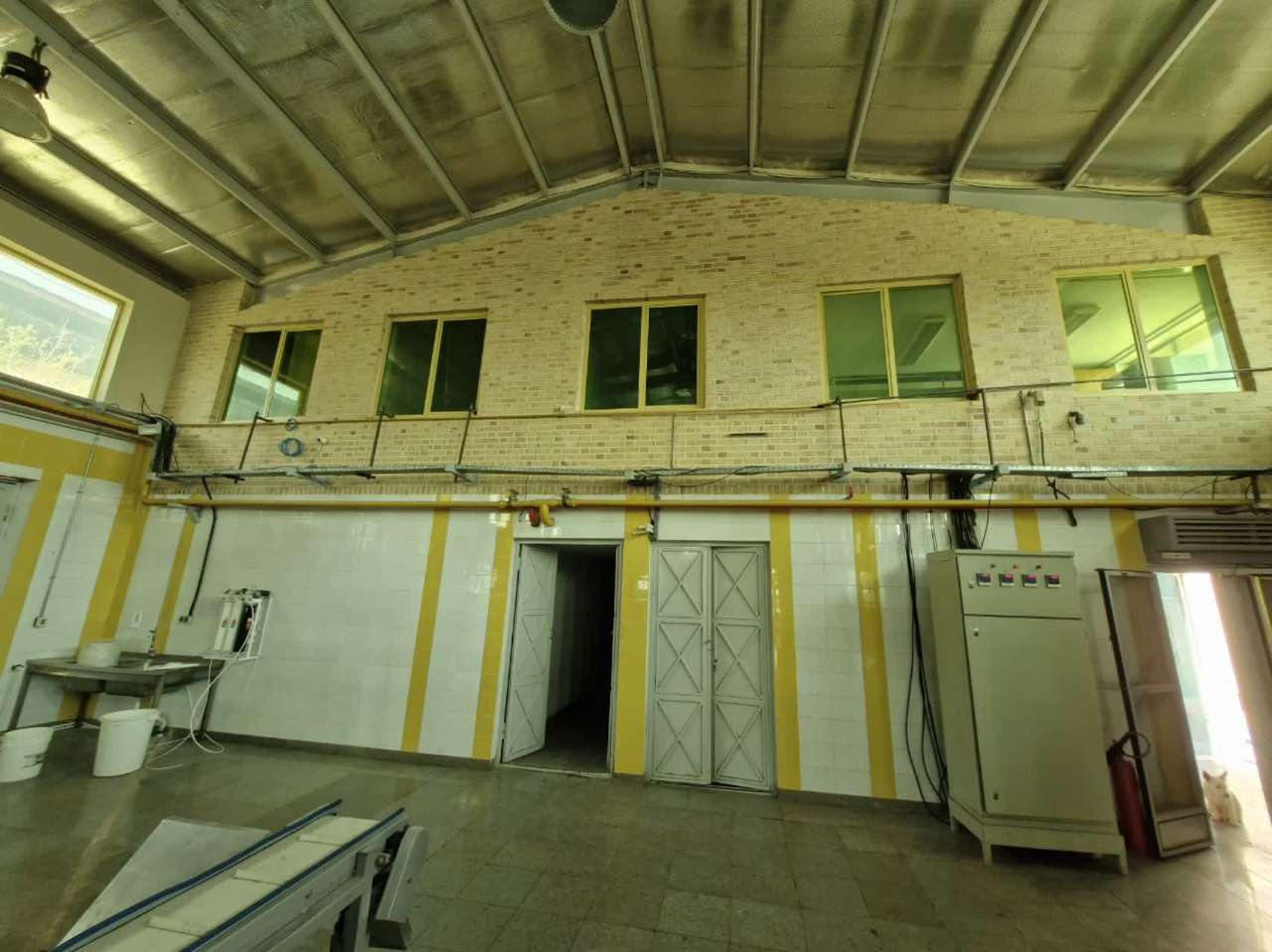 اجاره سوله غذایی در عباس آباد 1160متر _ املاک صنعت سوله