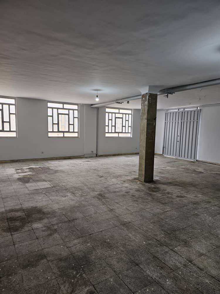 اجاره سوله ریسندگی و بافندگی با جواز معتبر - شهرک صنعتی عباس‌آباد1300 متر _ املاک صنعت سوله