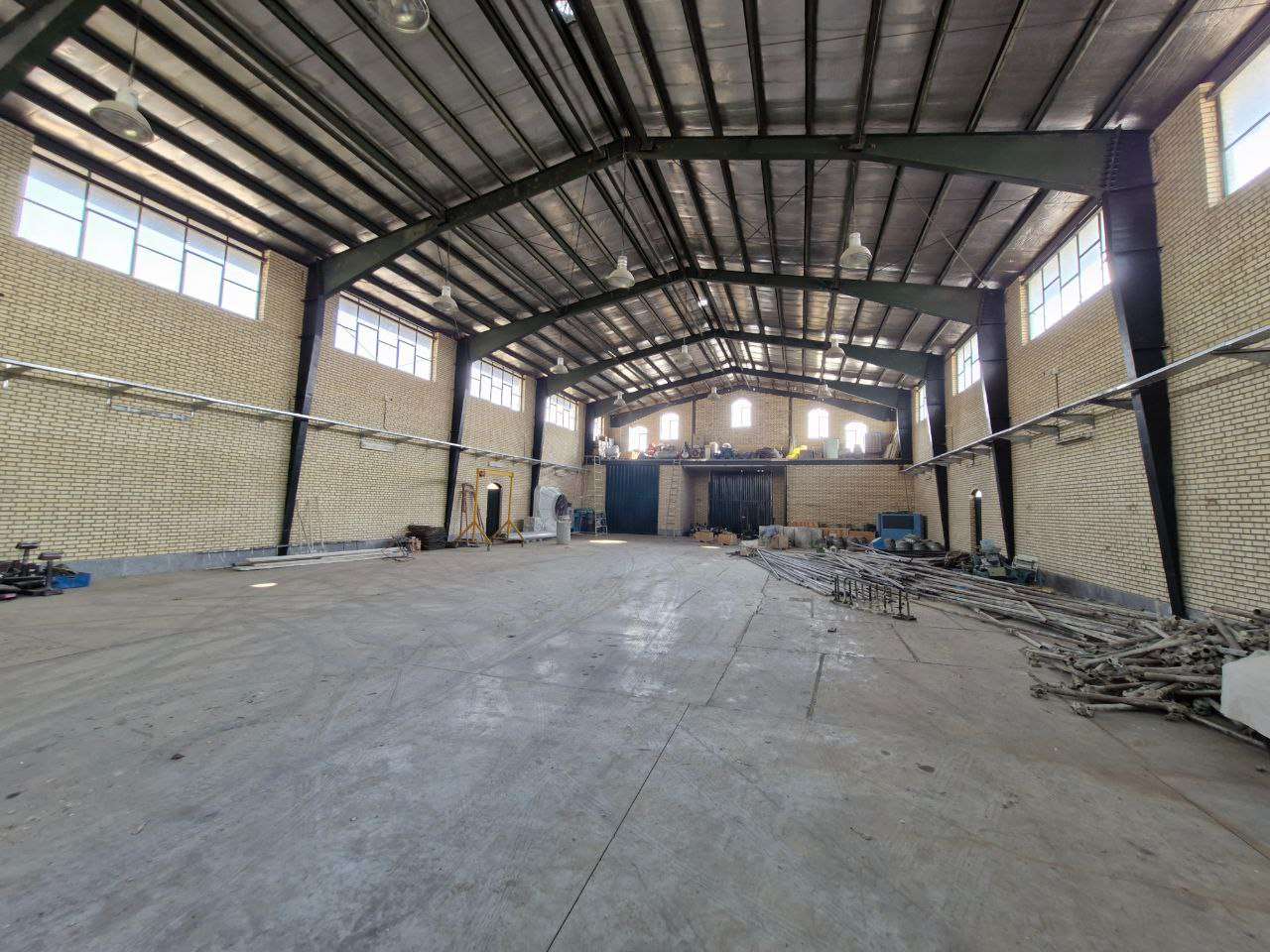 فروش سوله نساجی با جواز معتبر - شهرک صنعتی عباس‌آباد 650 متر _ املاک صنعت سوله