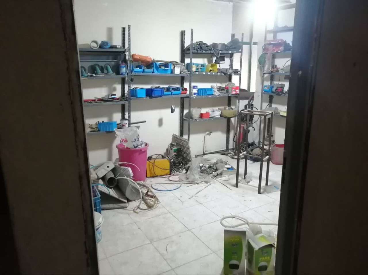 اجاره سوله در شهرک صنعتی عباس آباد با زون شیمیایی و جواز بهره برداری پلاستیک  _ املاک صنعت سوله