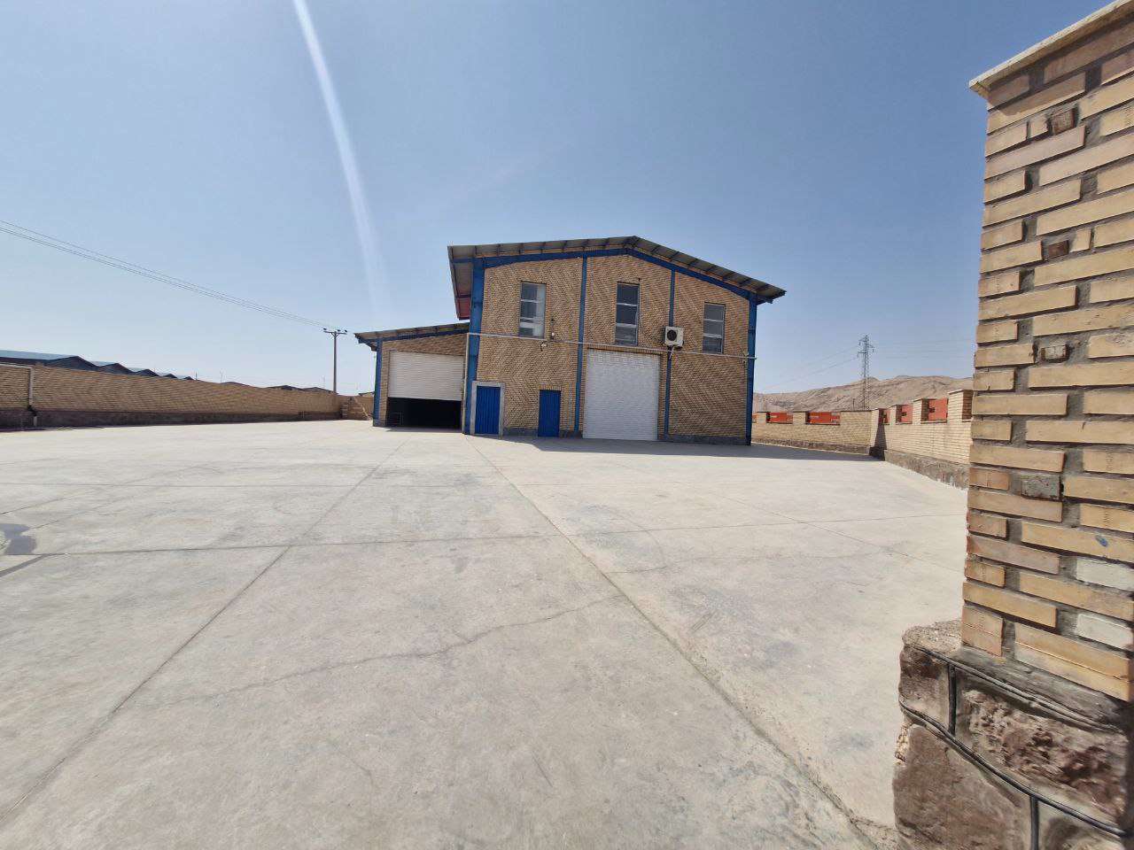 اجاره سوله بسته‌بندی حبوبات با جواز معتبر - شهرک صنعتی گرمسار 1260 متر _ املاک صنعت سوله