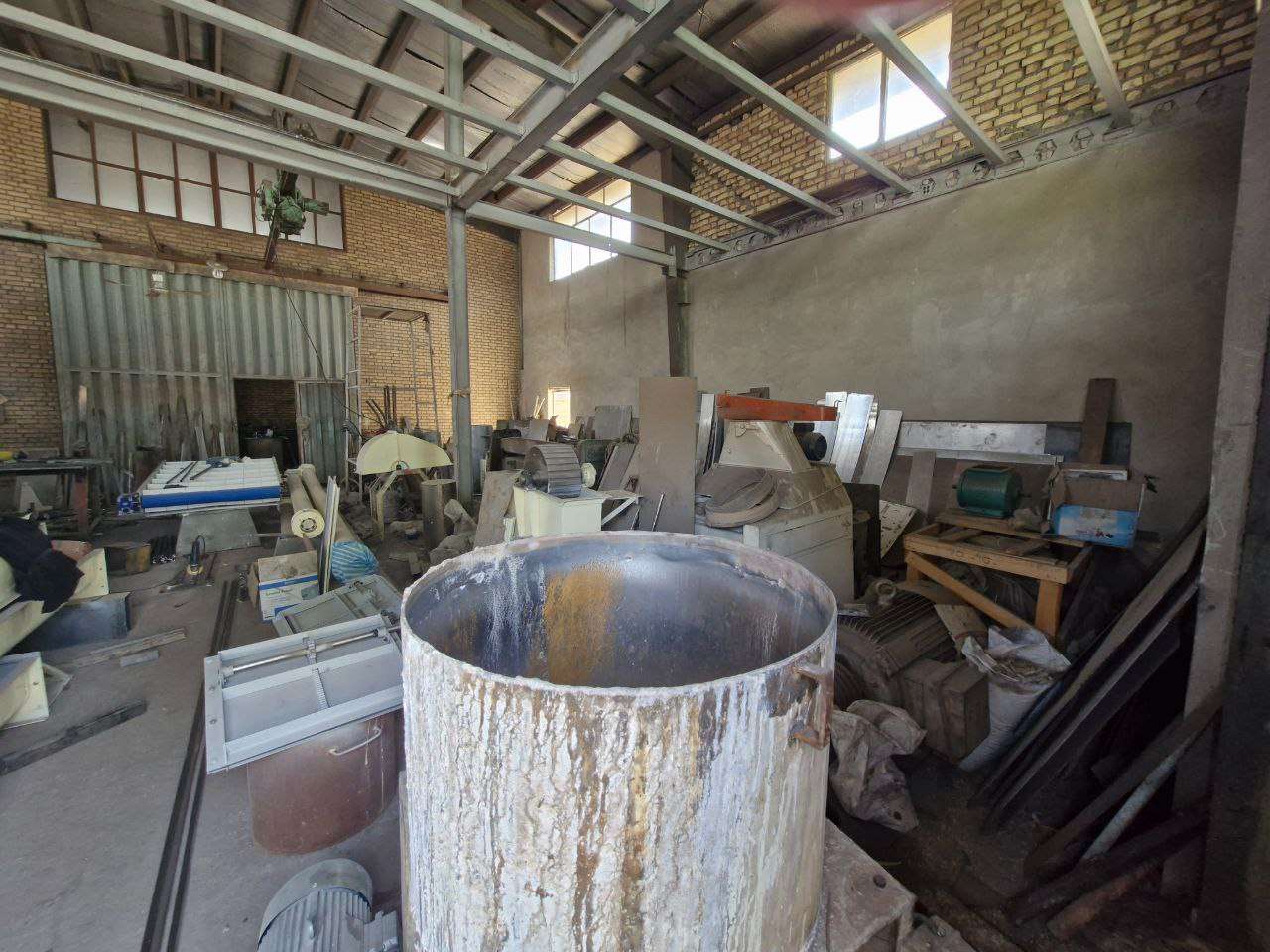 فروش سوله تراشکاری با جواز معتبر 216 متر _ املاک صنعت سوله