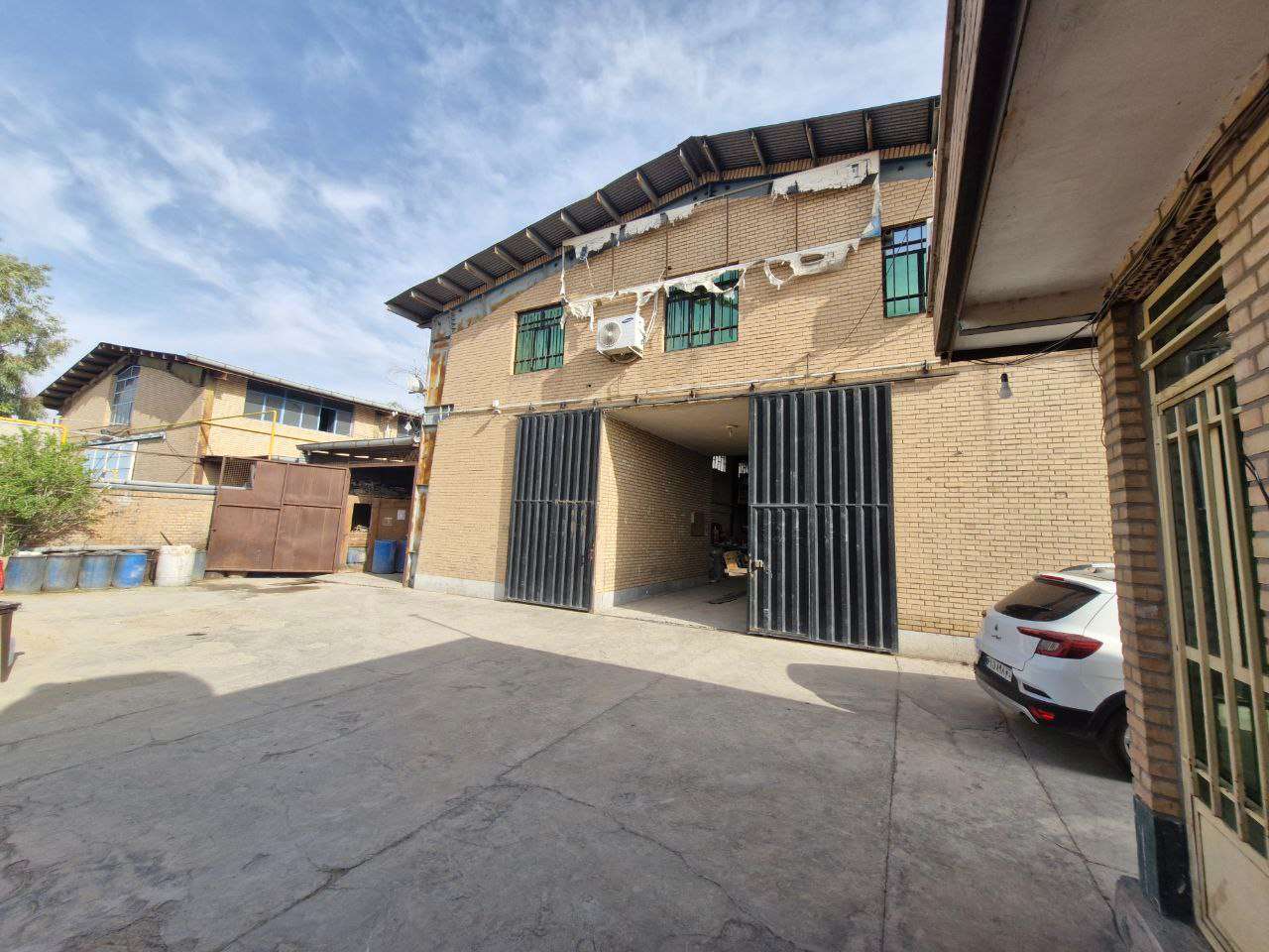 فروش سوله تولید شیرآلات با پروانه معتبر - شهرک صنعتی عباس‌آباد 500متر _ املاک صنعت سوله