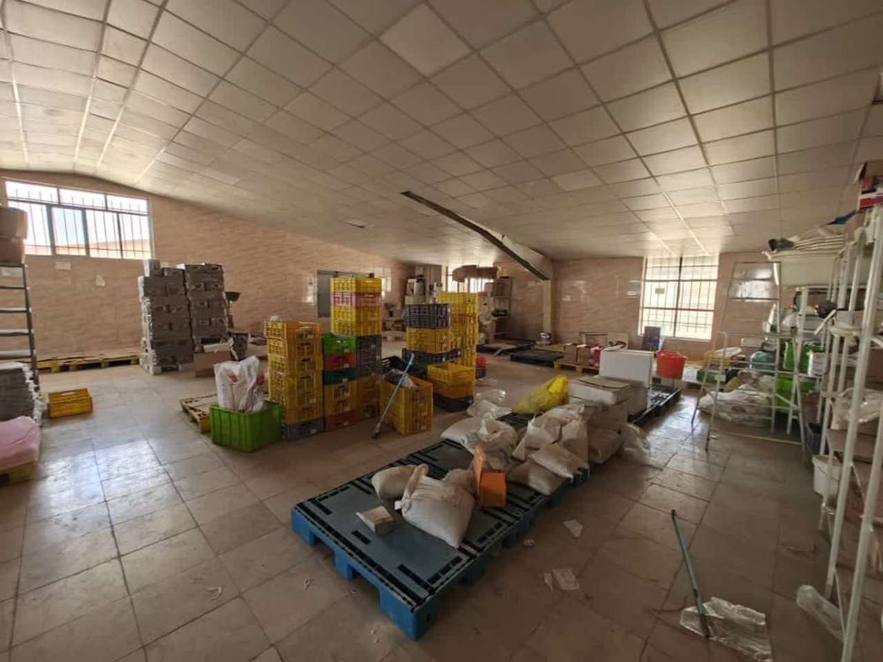 فروش سوله  غذایی در عباس اباد 1520 متر _ املاک صنعت سوله