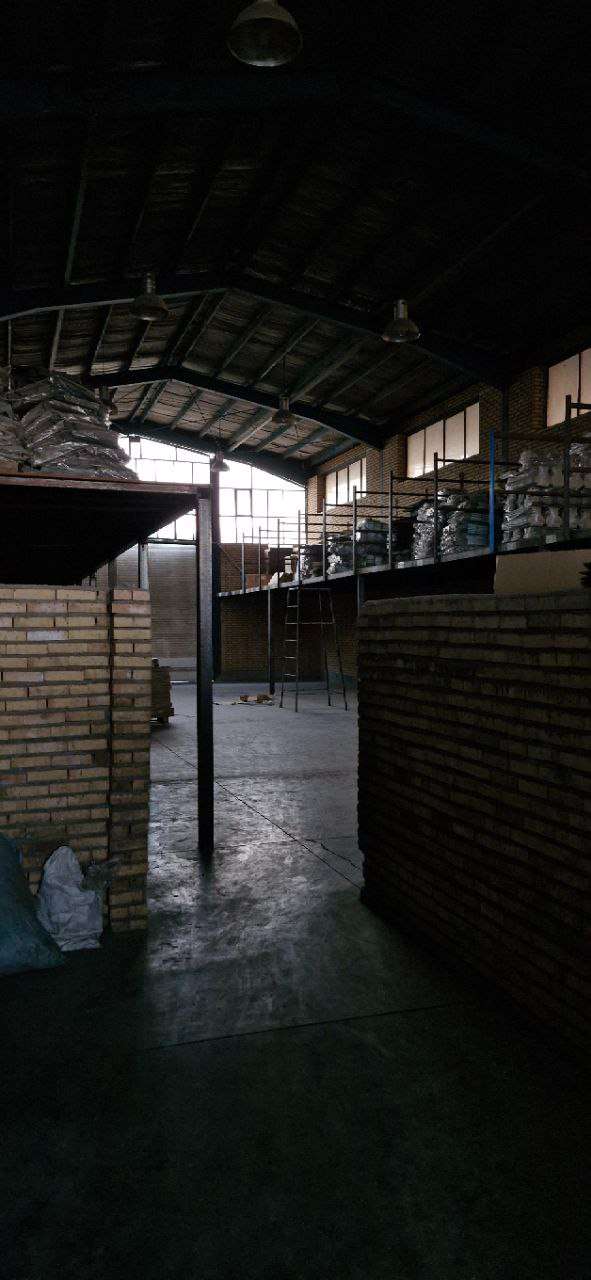  فروش سوله تولید شیرآلات با پروانه معتبر - شهرک صنعتی عباس‌آباد 2110 متر _ املاک صنعت سوله