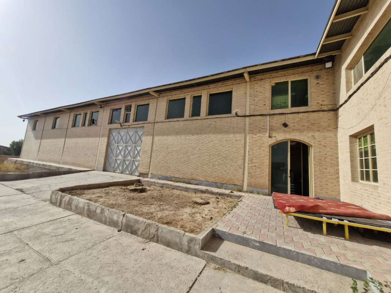 اجاره سوله غذایی در عباس آباد 1160متر _ املاک صنعت سوله