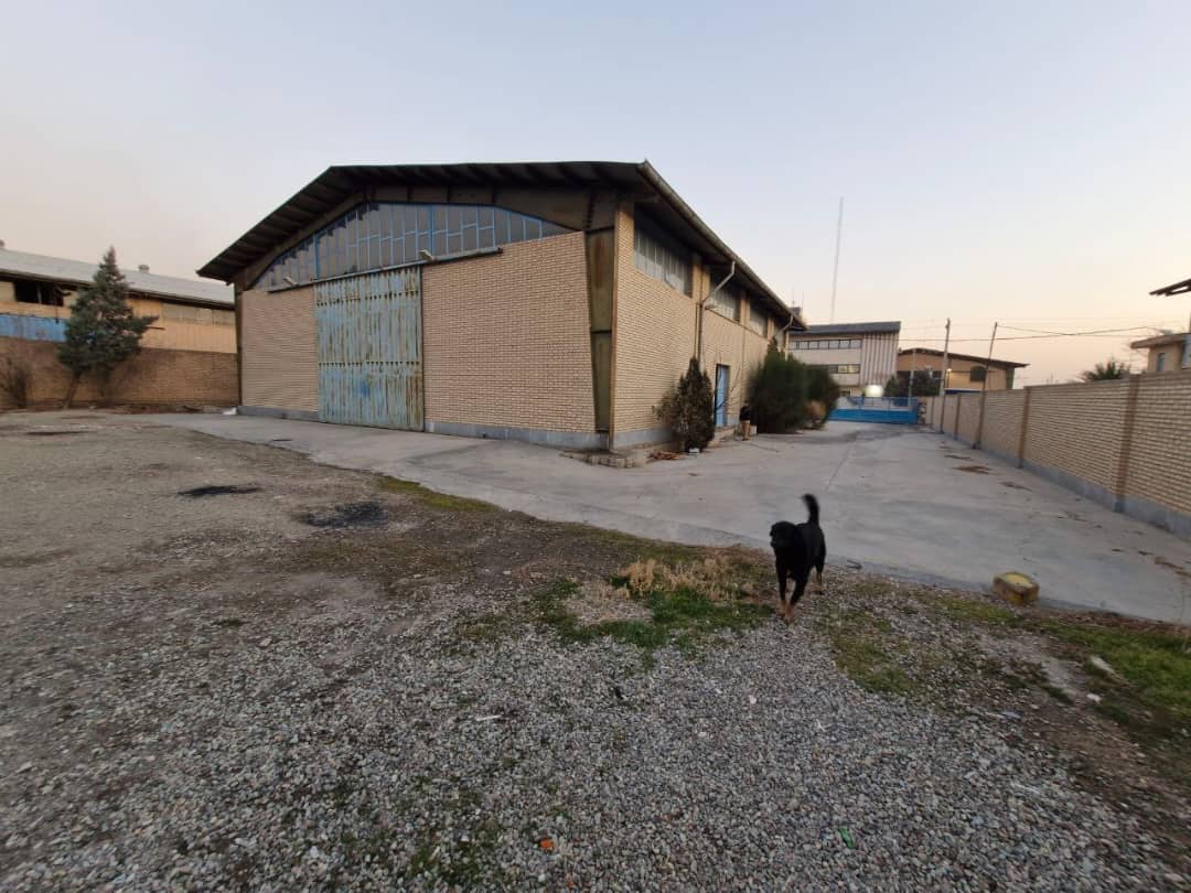 فروش کارخانه کارتن‌سازی با تجهیزات کامل - شهرک صنعتی عباس‌آباد 1700متر _ املاک صنعت سوله